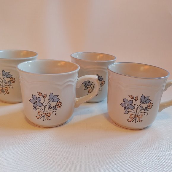 Elegant Floral Dinnerware Set - Picture 3 of 9